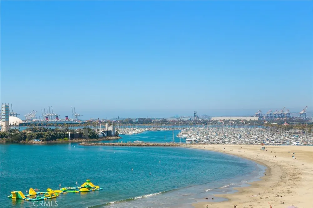 21 7th Place #510 Long Beach, CA 90802