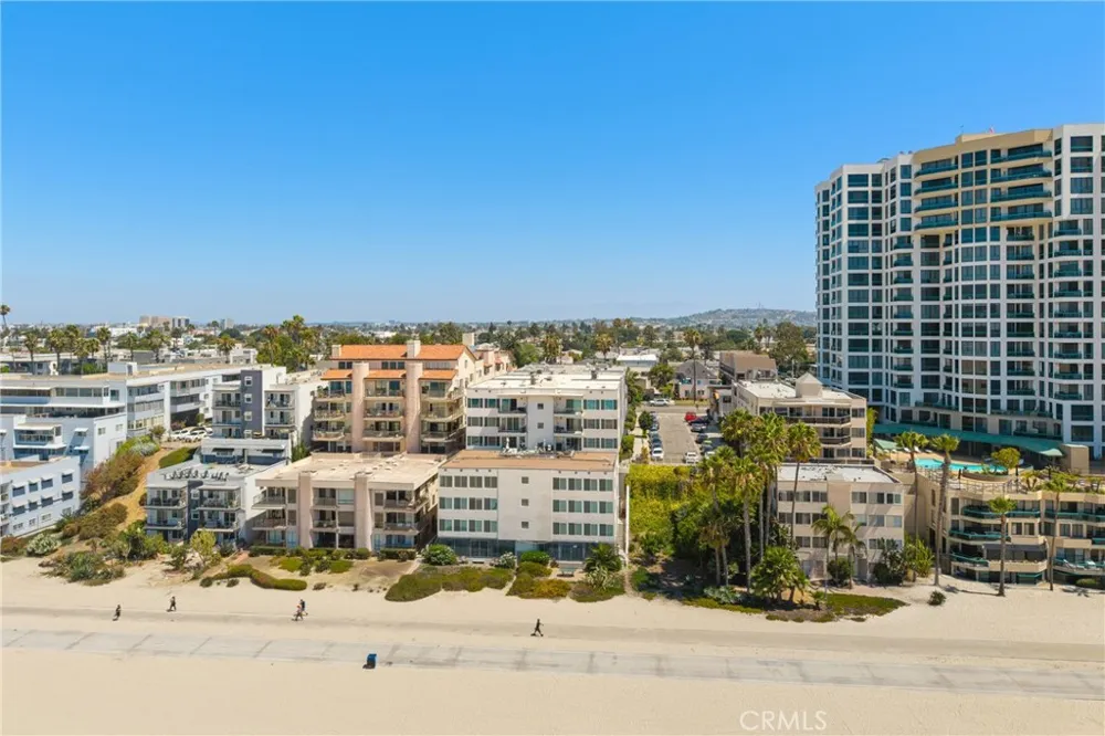 21 7th Place #510 Long Beach, CA 90802