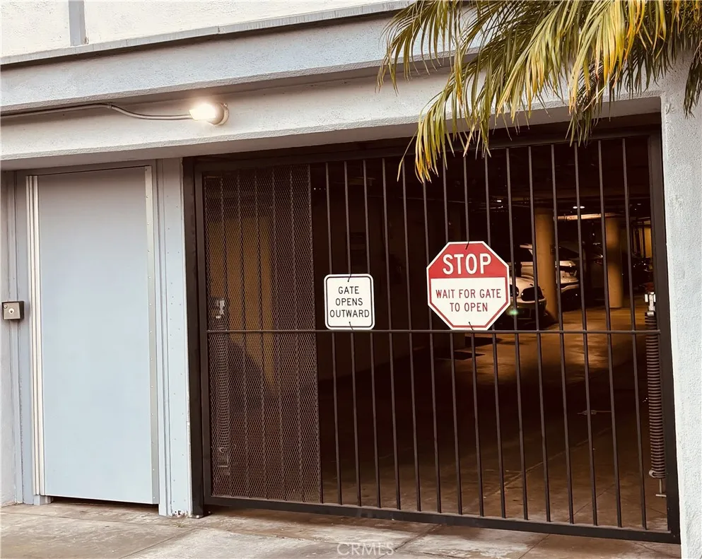 21 7th Place #510 Long Beach, CA 90802