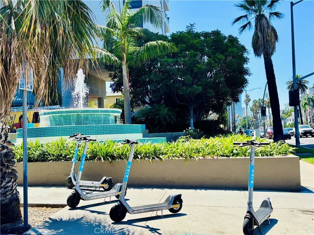 21 7th Place #510 Long Beach, CA 90802
