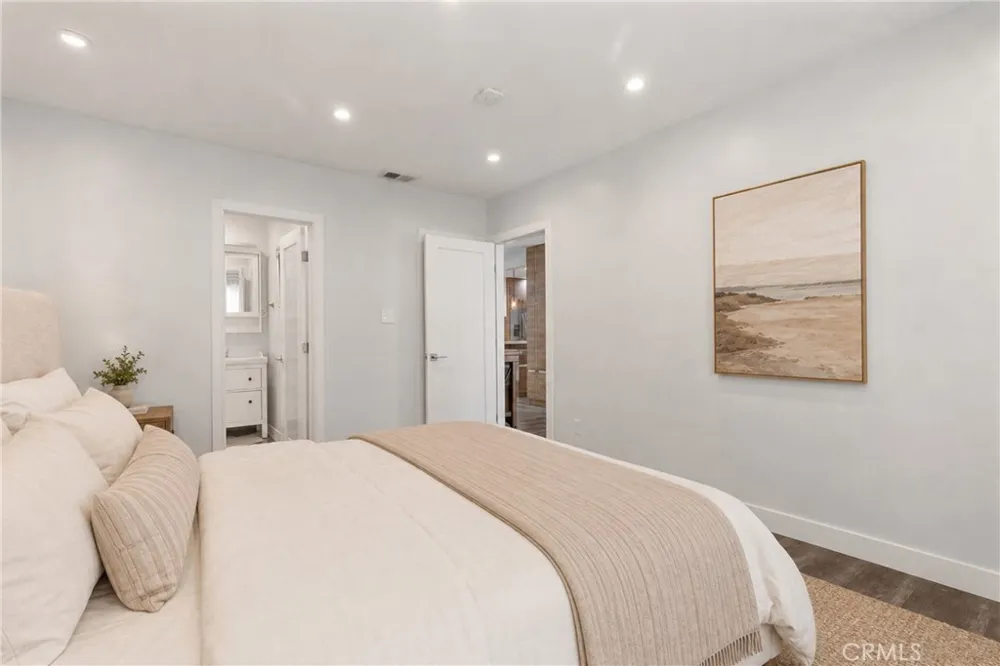 21 7th Place #510 Long Beach, CA 90802