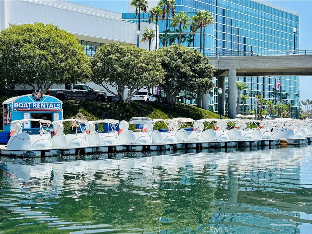 21 7th Place #510 Long Beach, CA 90802