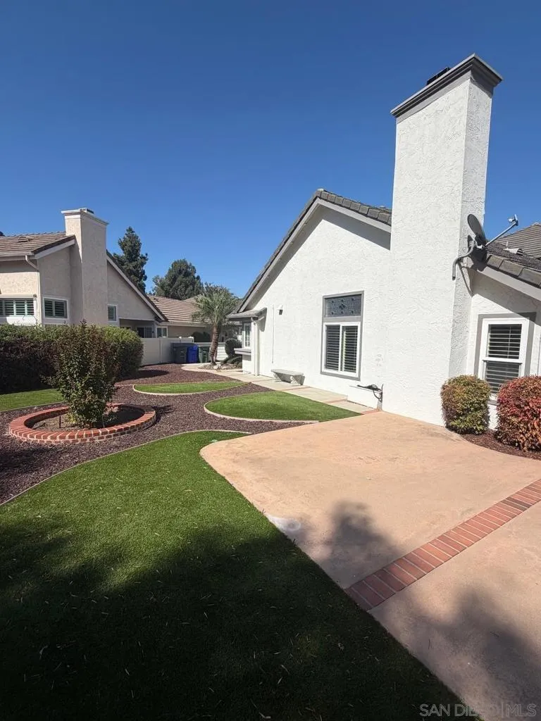 1810 Spyglass Vista, CA 92081