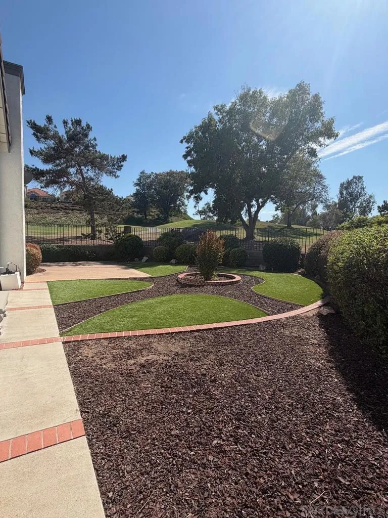 1810 Spyglass Vista, CA 92081