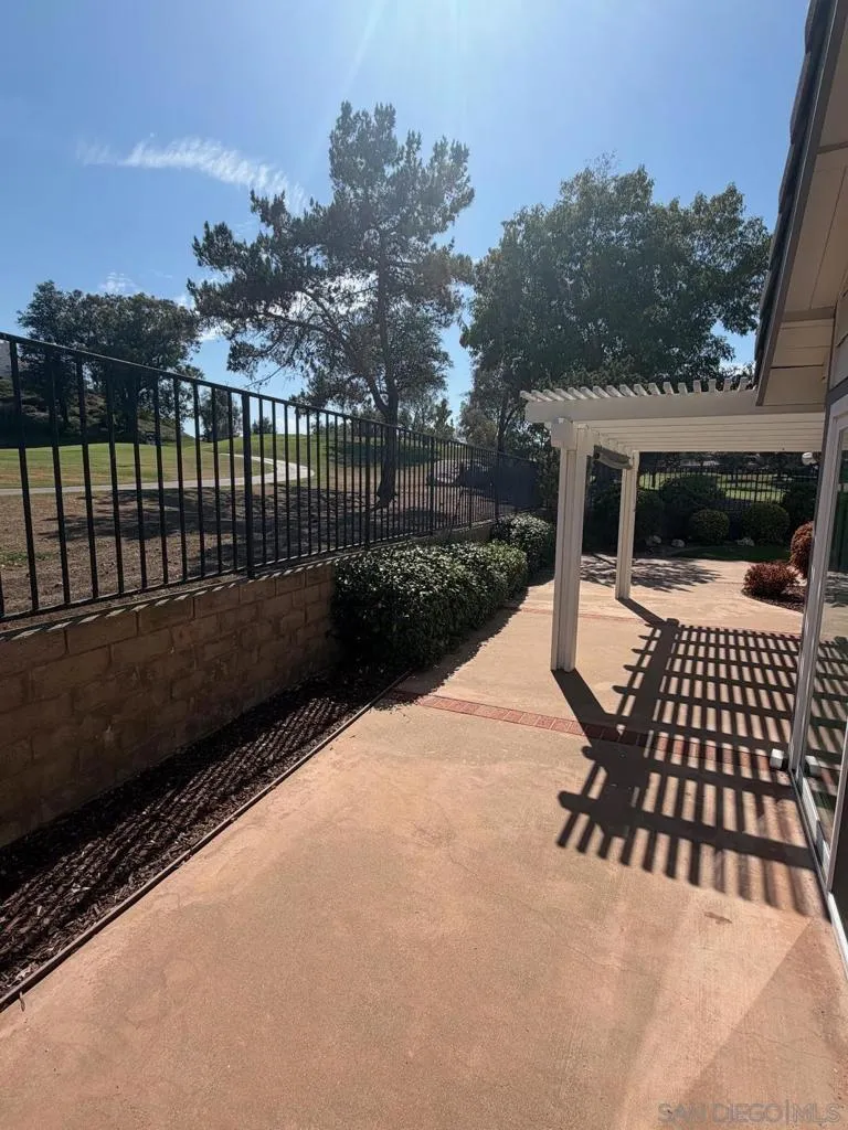 1810 Spyglass Vista, CA 92081