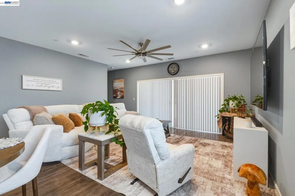 726 Sudbrook Ct Patterson, CA 95363