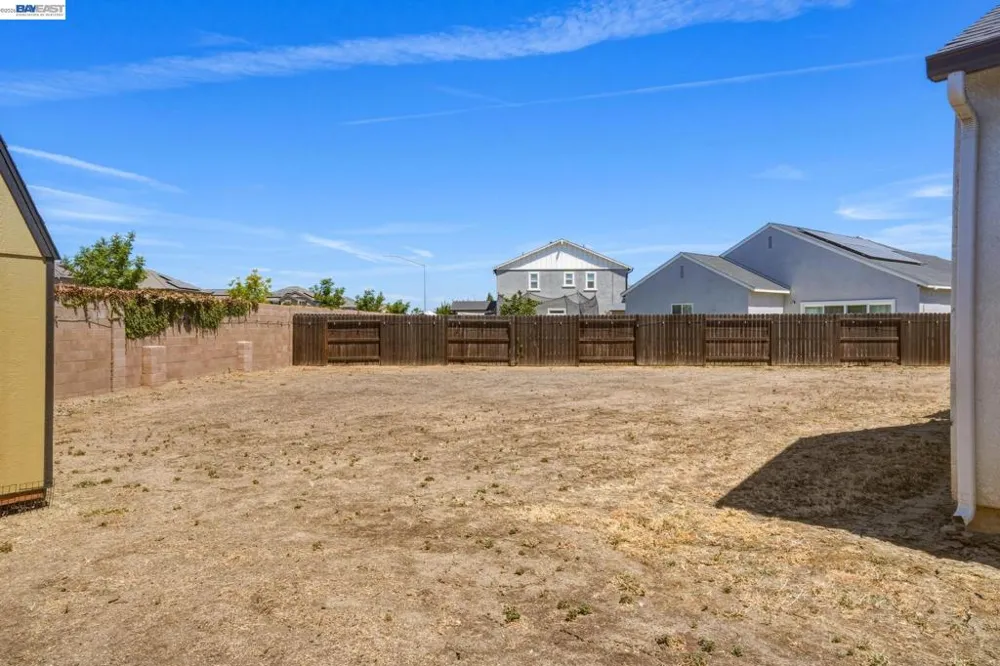 726 Sudbrook Ct Patterson, CA 95363