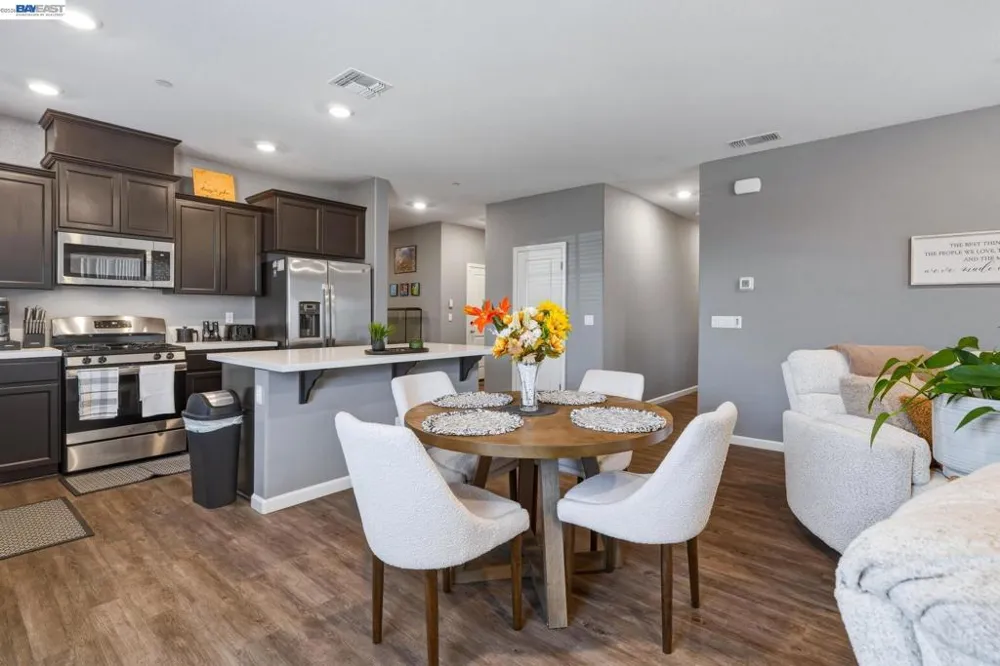 726 Sudbrook Ct Patterson, CA 95363