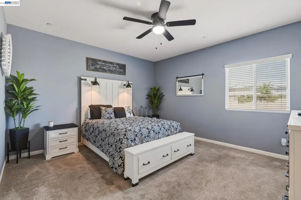 726 Sudbrook Ct Patterson, CA 95363