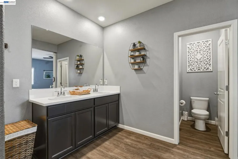 726 Sudbrook Ct Patterson, CA 95363