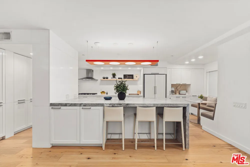 1133 5th Street #204 Santa Monica, CA 90403