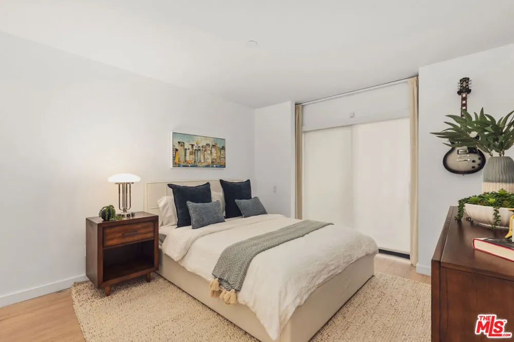 1133 5th Street #204 Santa Monica, CA 90403