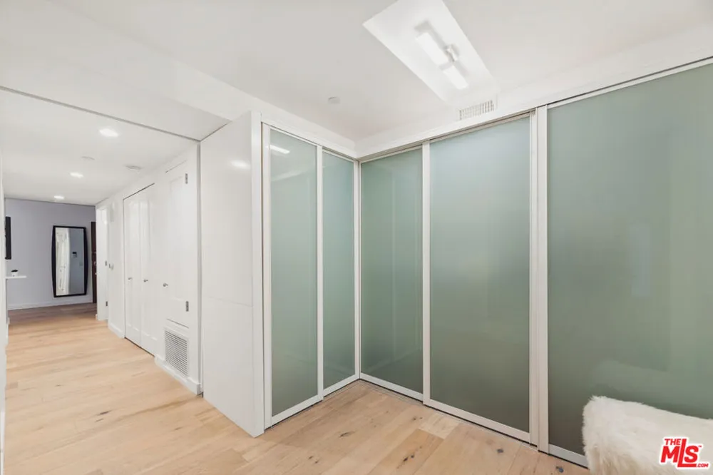 1133 5th Street #204 Santa Monica, CA 90403