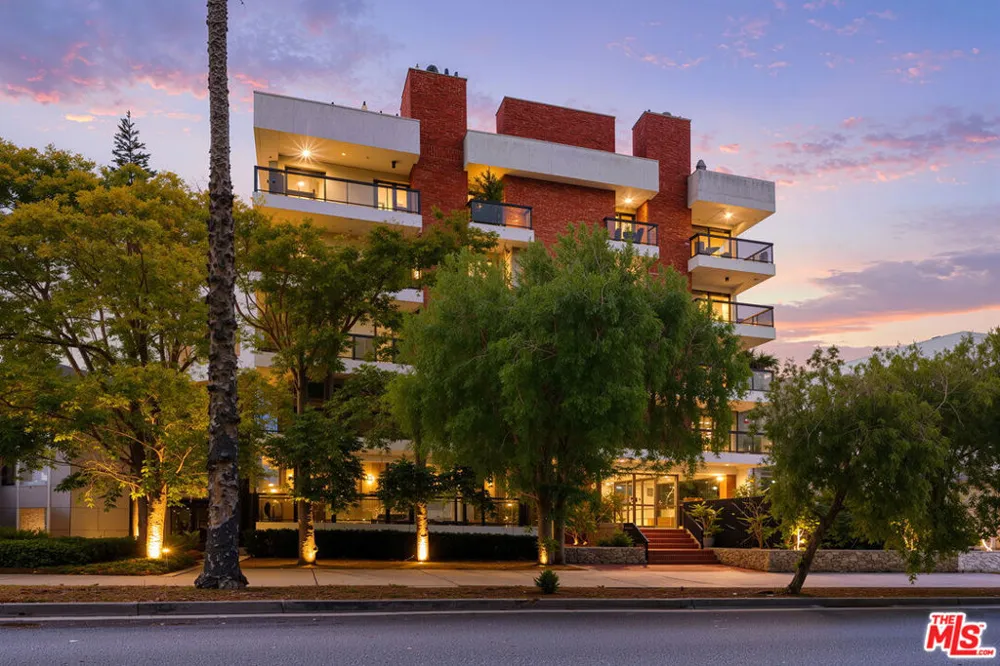1133 5th Street #204 Santa Monica, CA 90403
