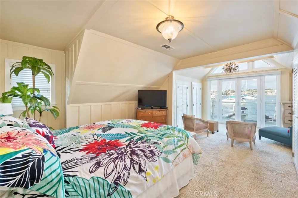 1128 E Balboa Newport Beach, CA 92661