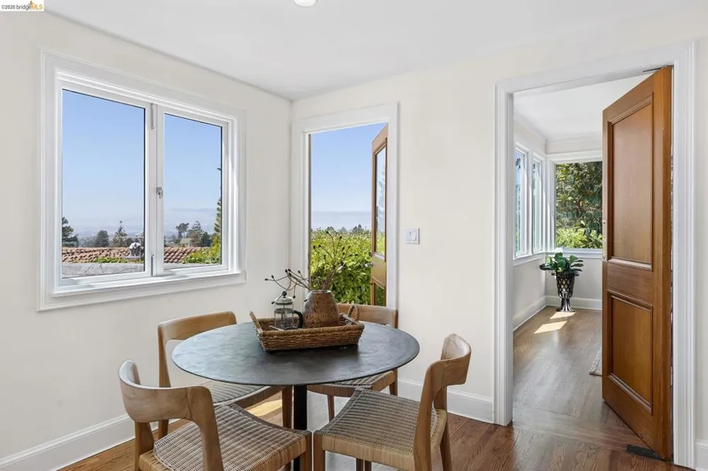 249 The Uplands Berkeley, CA 94705