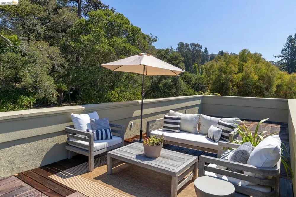 249 The Uplands Berkeley, CA 94705