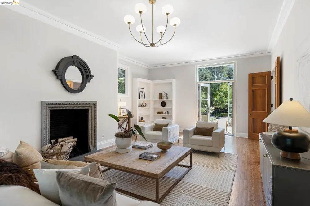 249 The Uplands Berkeley, CA 94705