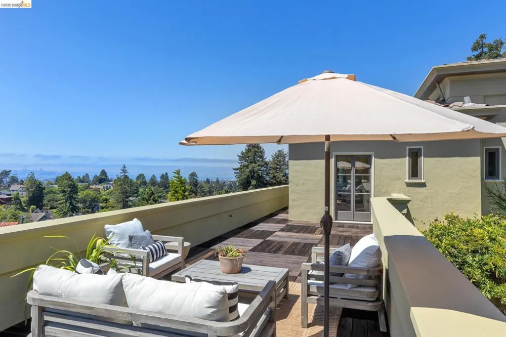 249 The Uplands Berkeley, CA 94705