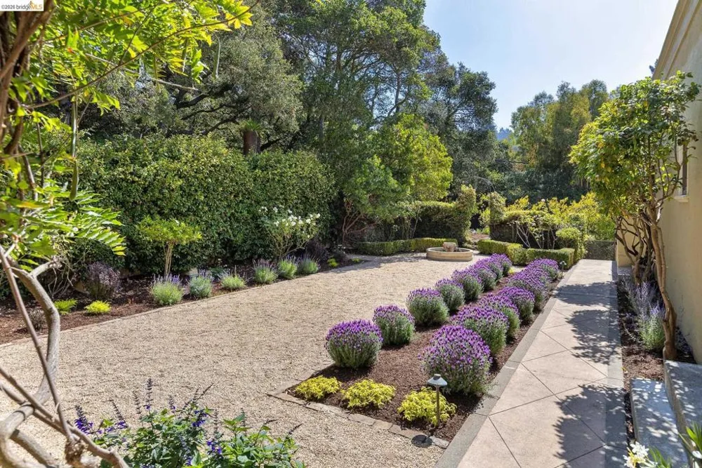 249 The Uplands Berkeley, CA 94705