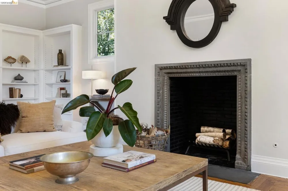 249 The Uplands Berkeley, CA 94705