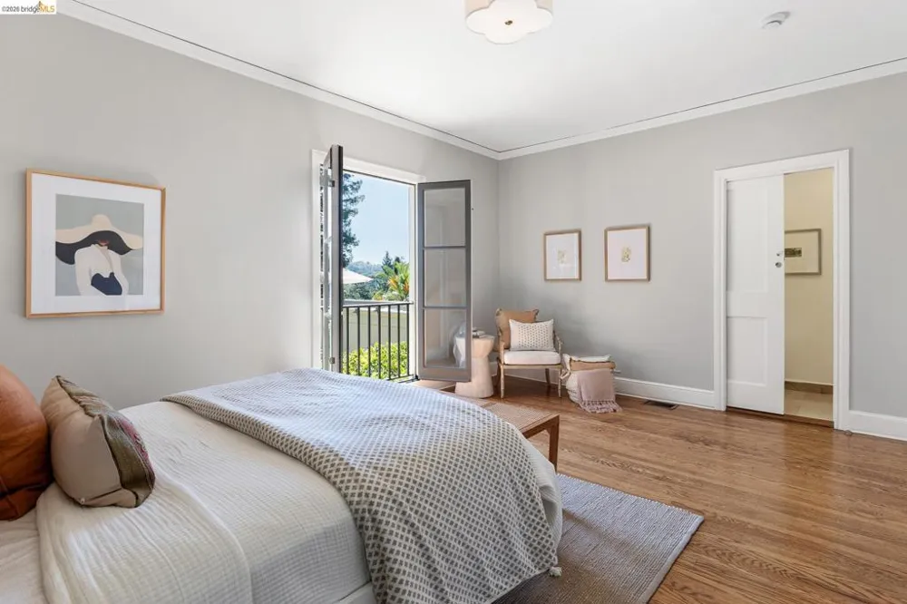 249 The Uplands Berkeley, CA 94705
