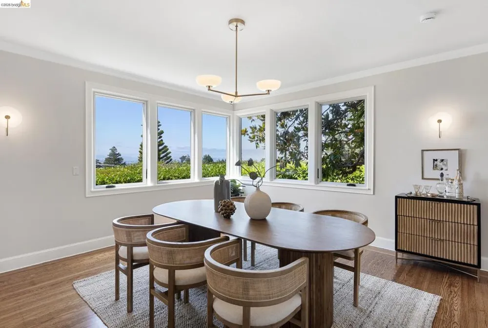 249 The Uplands Berkeley, CA 94705