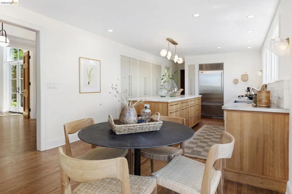 249 The Uplands Berkeley, CA 94705