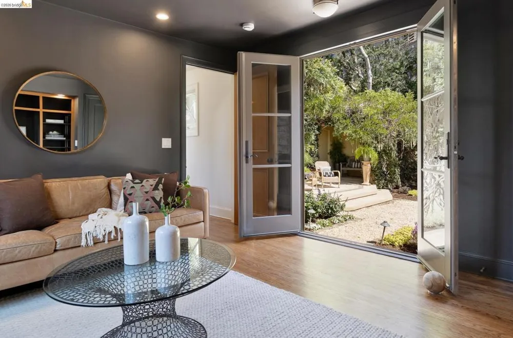 249 The Uplands Berkeley, CA 94705
