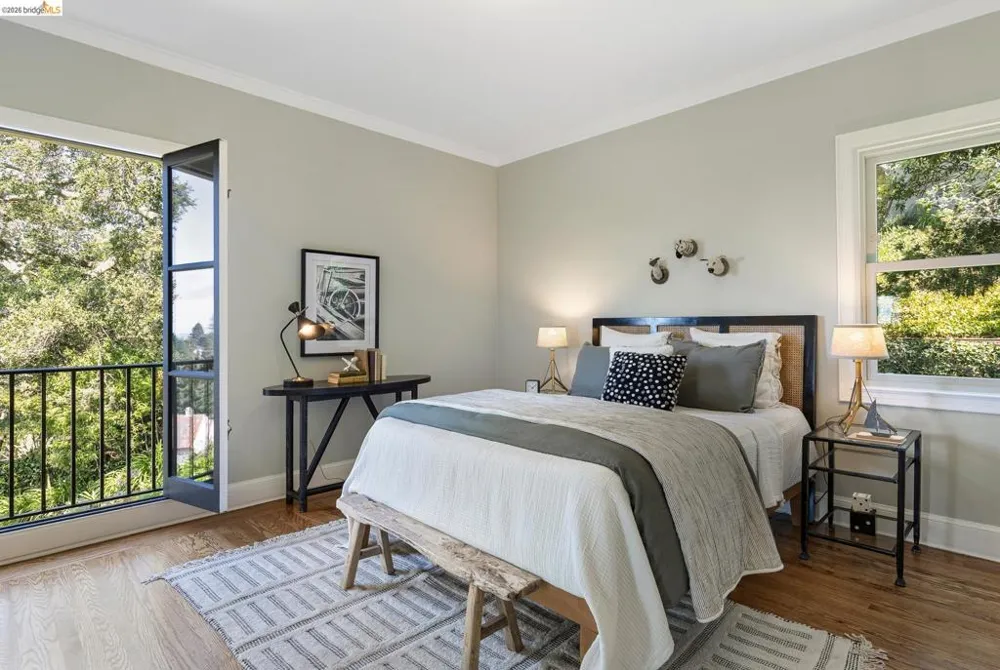249 The Uplands Berkeley, CA 94705