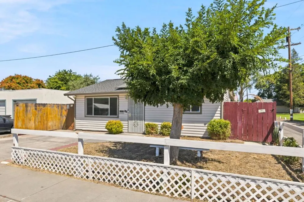 521 Oregon Street Manteca, CA 95337