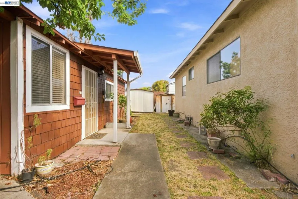 868 Videll St San Lorenzo, CA 94580