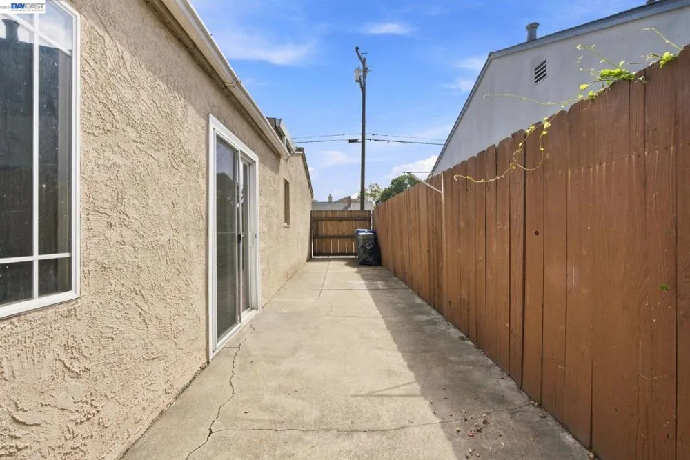 868 Videll St San Lorenzo, CA 94580