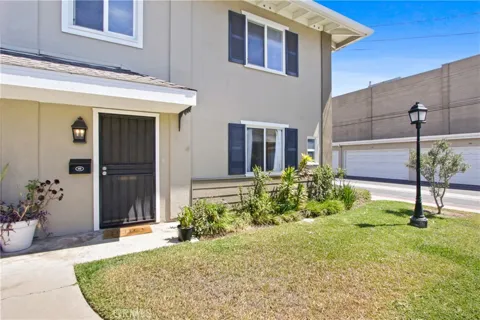 1741 Tustin Avenue #16 D