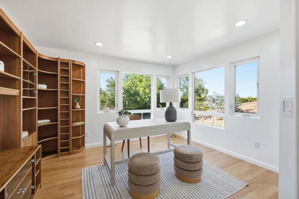 28505 Matadero Creek Lane Los Altos Hills, CA 94022
