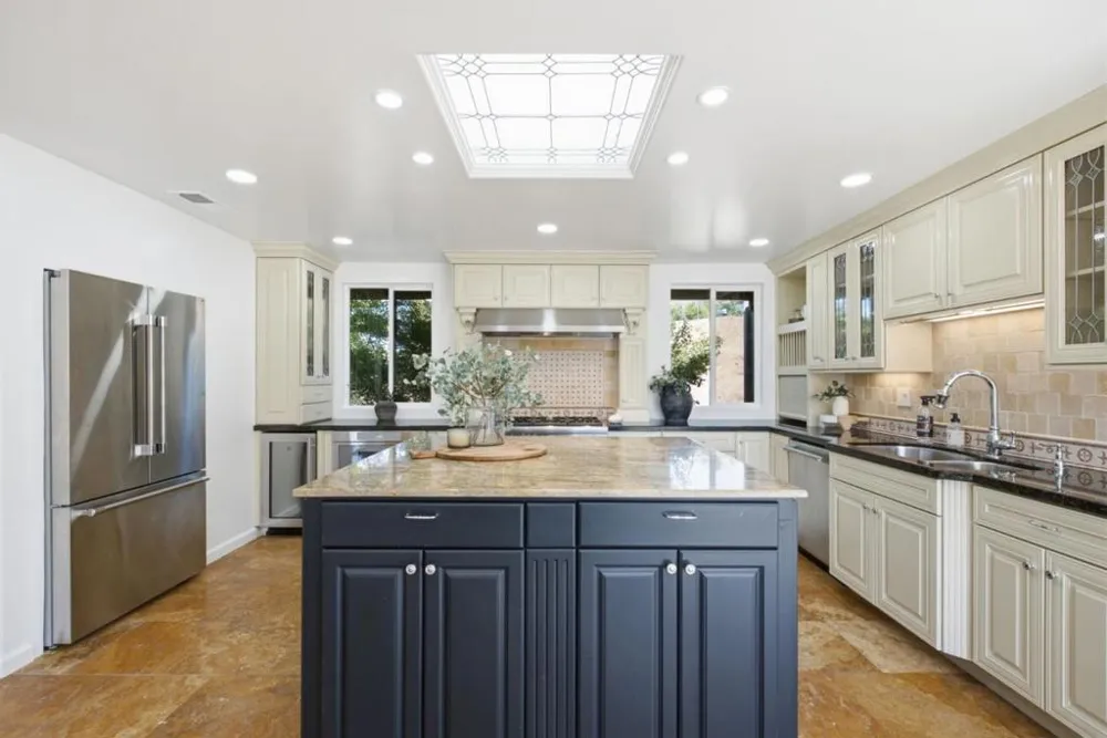 28505 Matadero Creek Lane Los Altos Hills, CA 94022