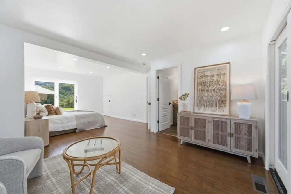28505 Matadero Creek Lane Los Altos Hills, CA 94022