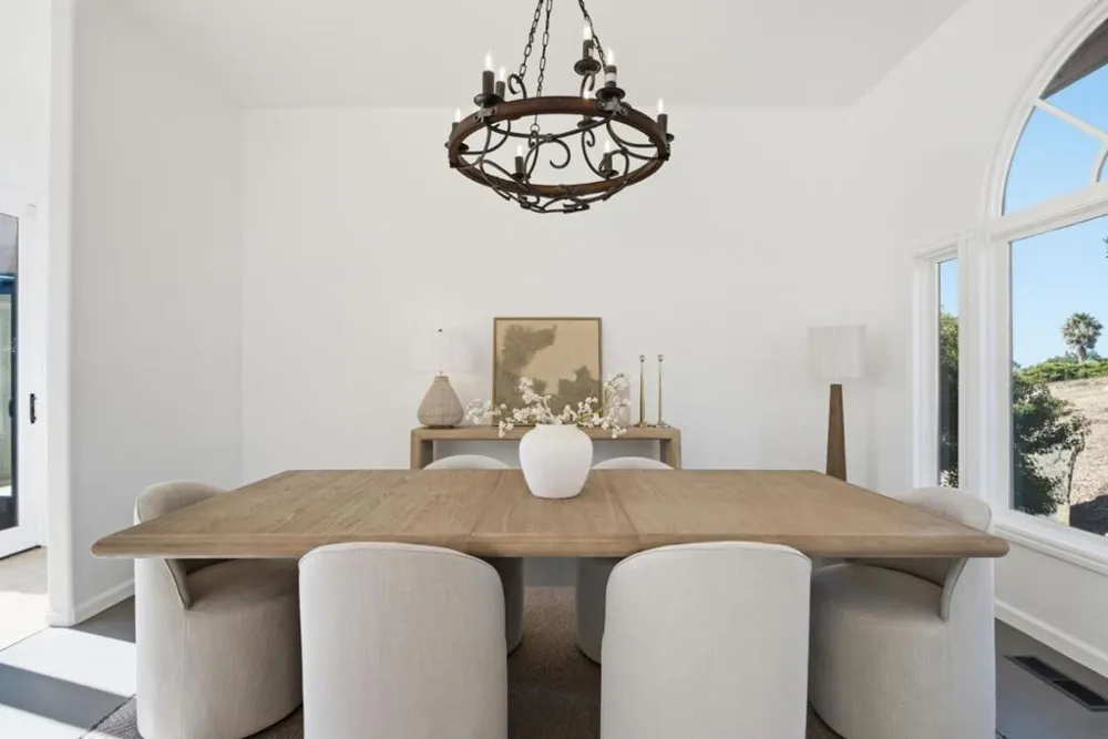 28505 Matadero Creek Lane Los Altos Hills, CA 94022