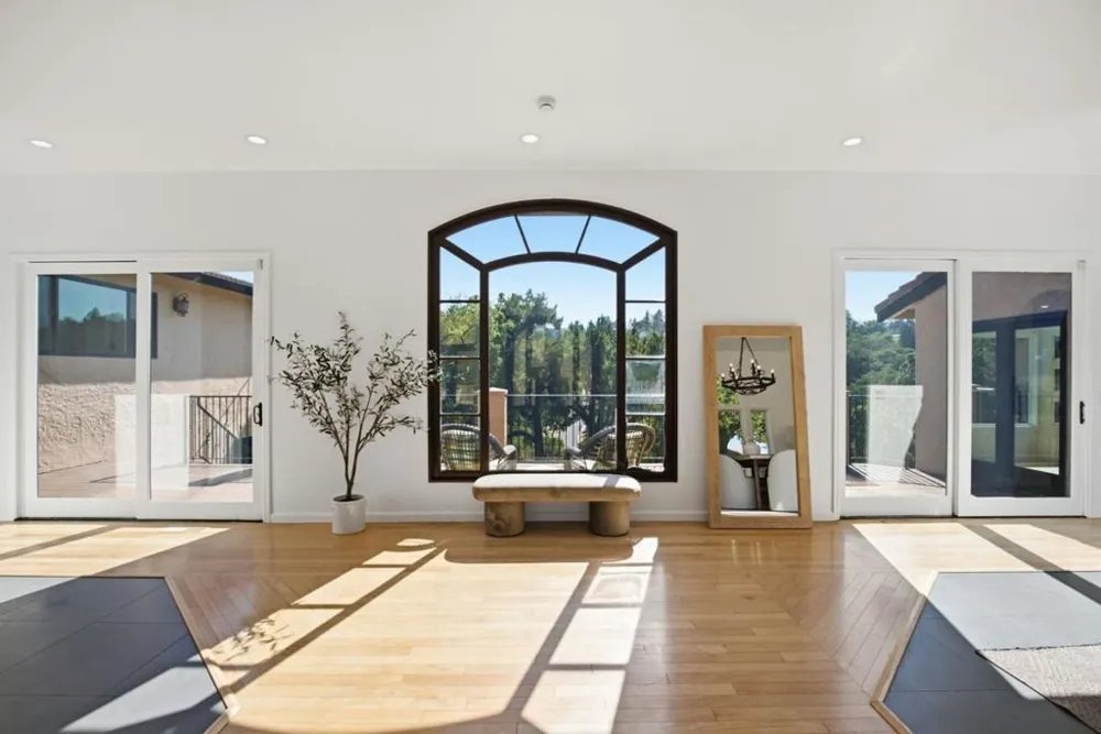 28505 Matadero Creek Lane Los Altos Hills, CA 94022