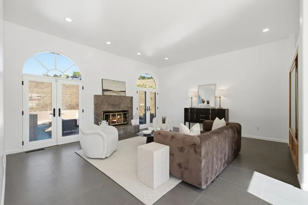 28505 Matadero Creek Lane Los Altos Hills, CA 94022