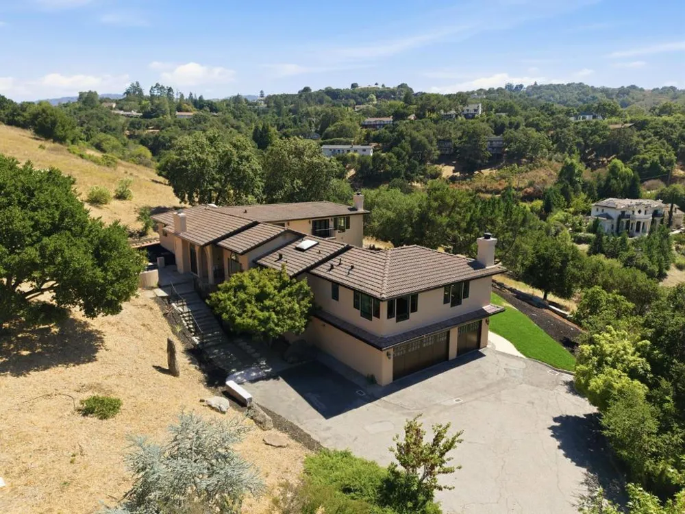 28505 Matadero Creek Lane Los Altos Hills, CA 94022