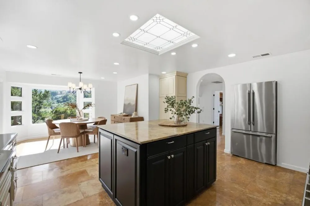 28505 Matadero Creek Lane Los Altos Hills, CA 94022