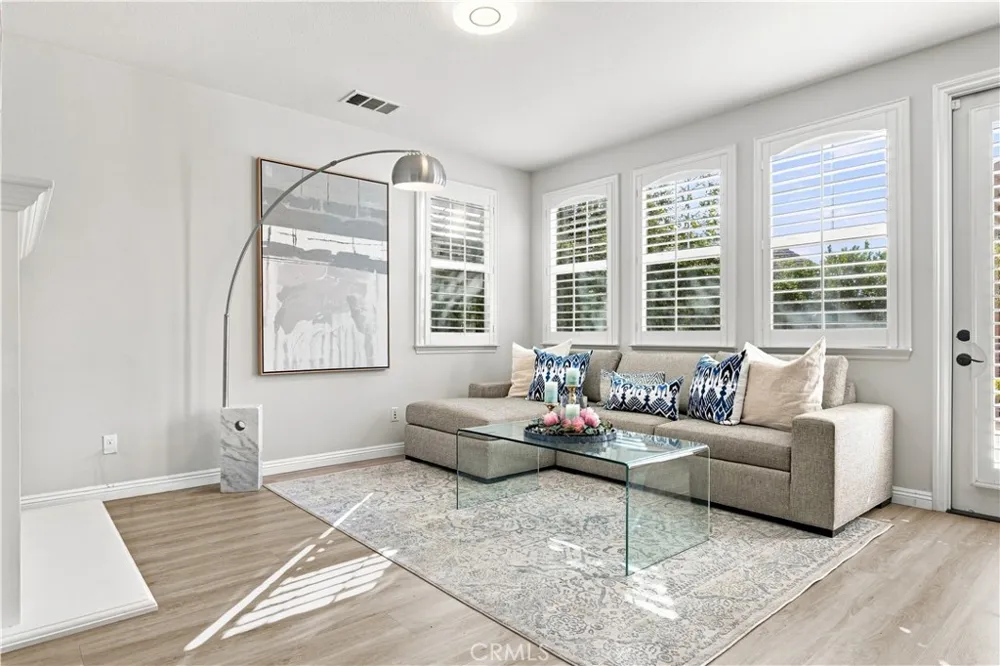 15510 Sonora Tustin, CA 92782