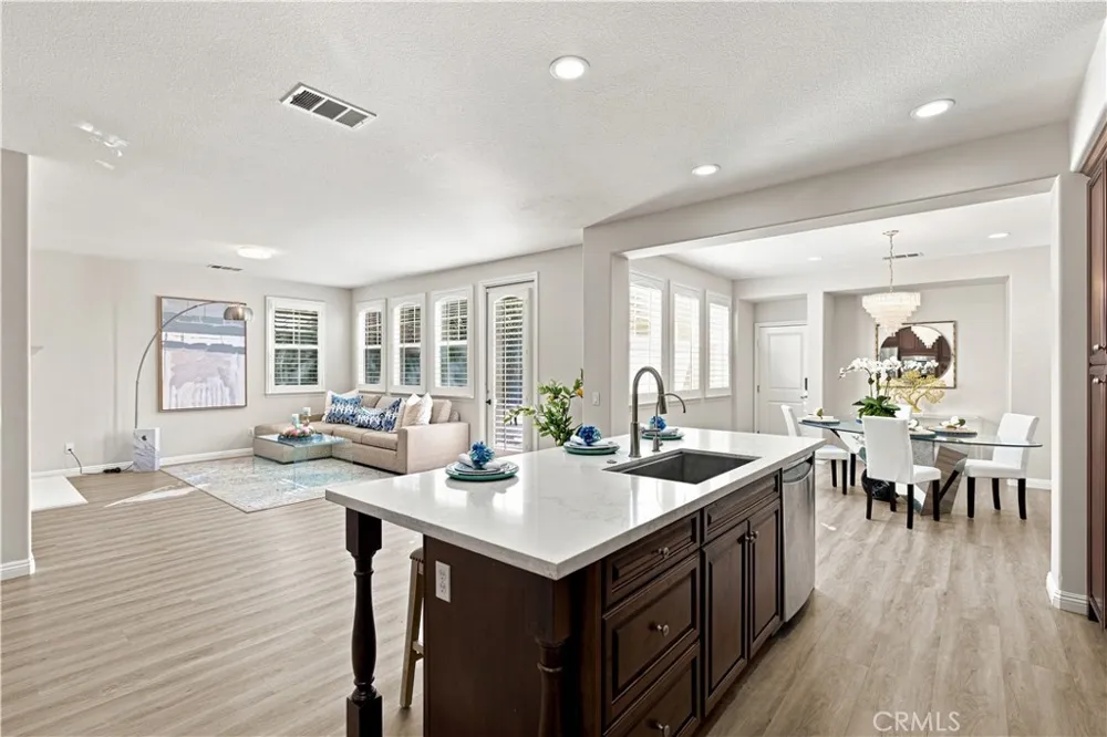 15510 Sonora Tustin, CA 92782