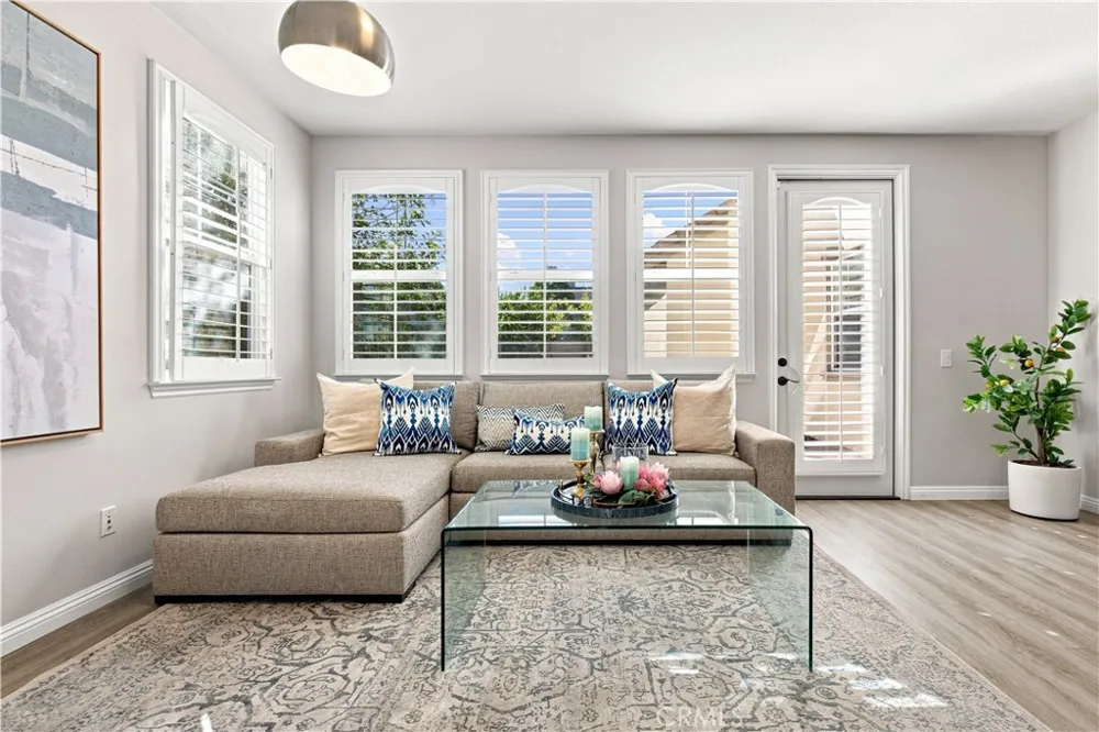 15510 Sonora Tustin, CA 92782