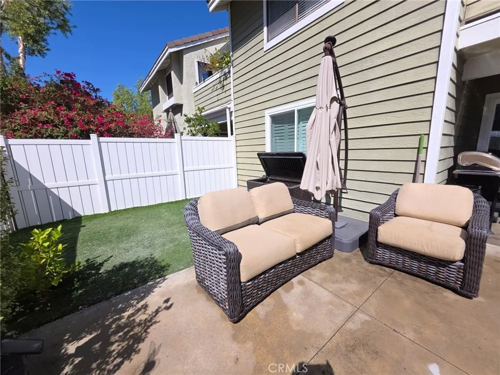 21 CAMBRIA LANE Aliso Viejo, CA 92656