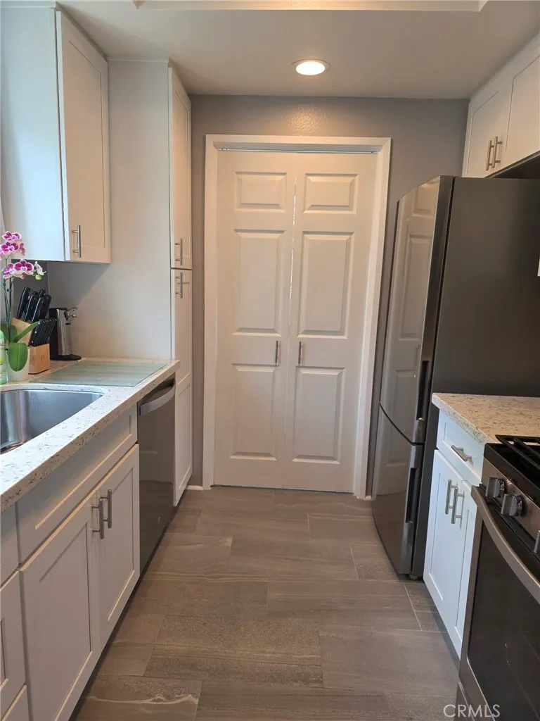 21 CAMBRIA LANE Aliso Viejo, CA 92656