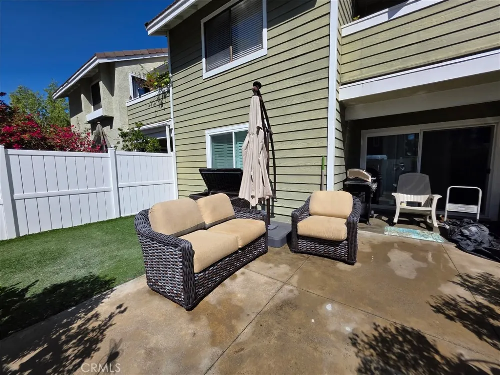 21 CAMBRIA LANE Aliso Viejo, CA 92656