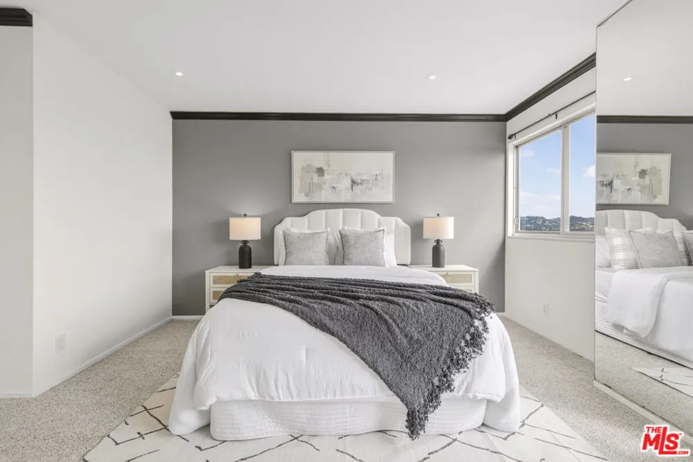 10701 Wilshire Boulevard #2202 Los Angeles, CA 90024