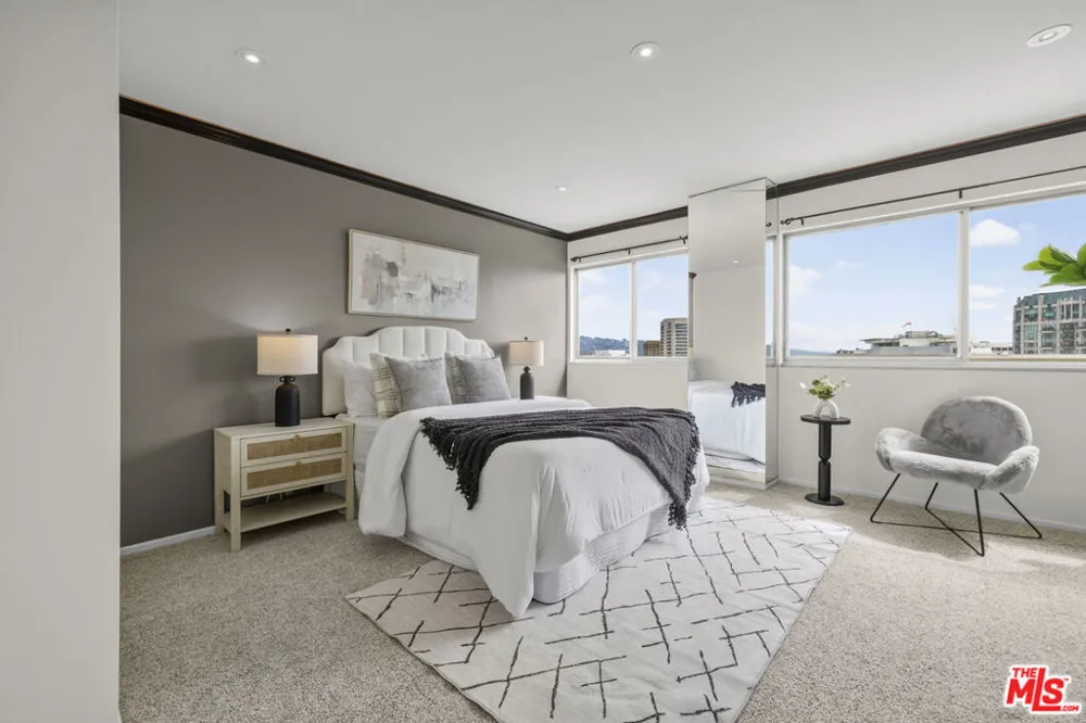 10701 Wilshire Boulevard #2202 Los Angeles, CA 90024